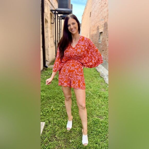 Aakaa orange and pink flowy romper 🌺 cover-up 🌺 excellent condition 🌺 small - Picture 2 of 9